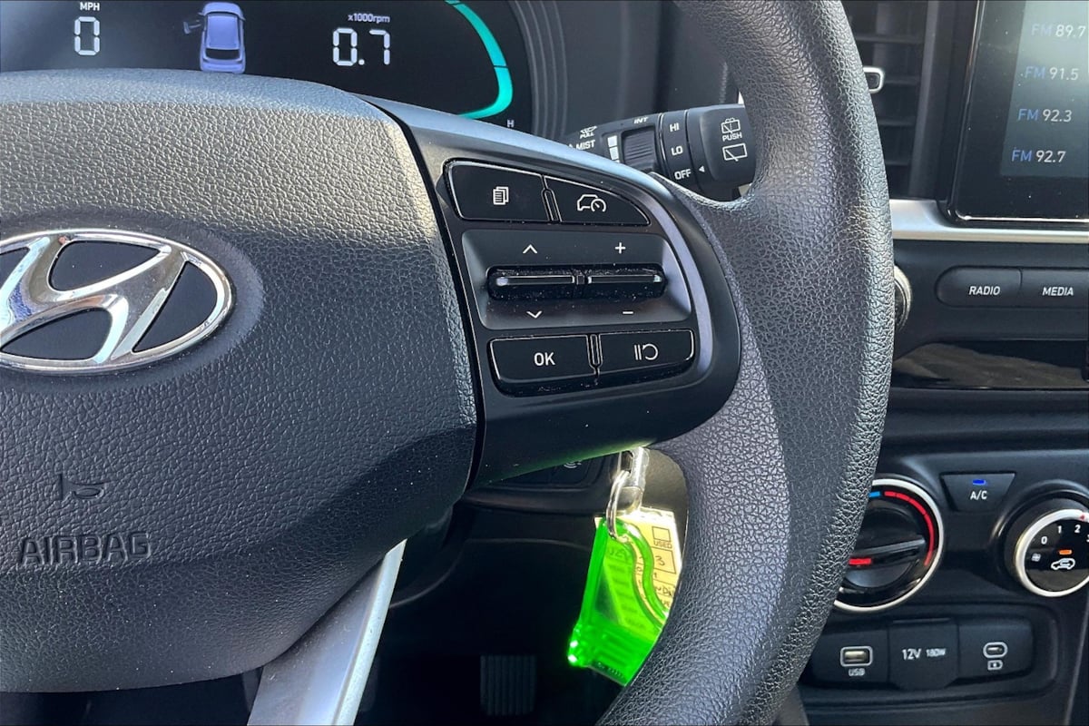 2024 Hyundai Venue SE - Photo 19