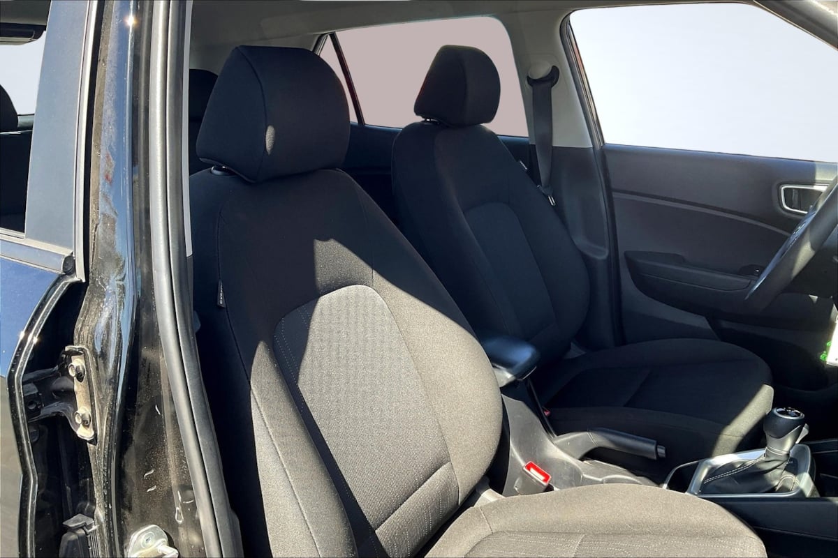 2024 Hyundai Venue SE - Photo 7