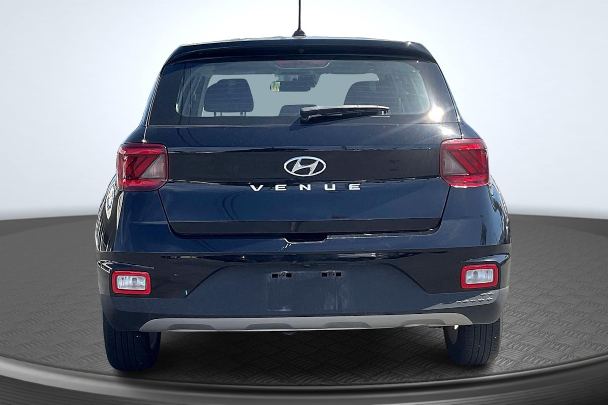 2024 Hyundai Venue SE - Photo 4