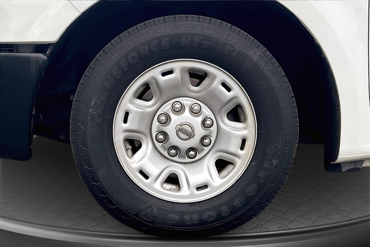 2018 Nissan NV Cargo SV - Photo 8