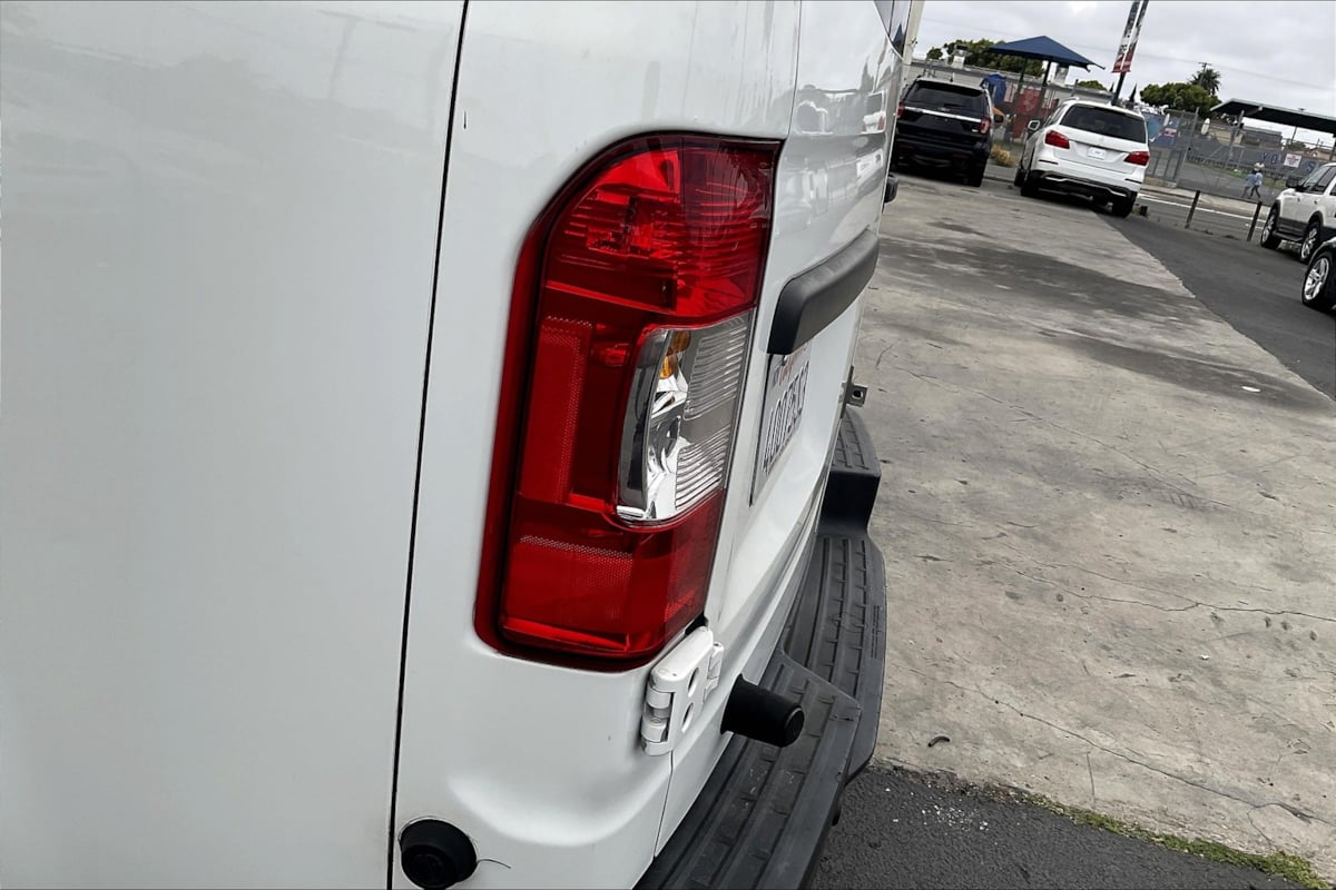 2018 Nissan NV Cargo SV - Photo 28