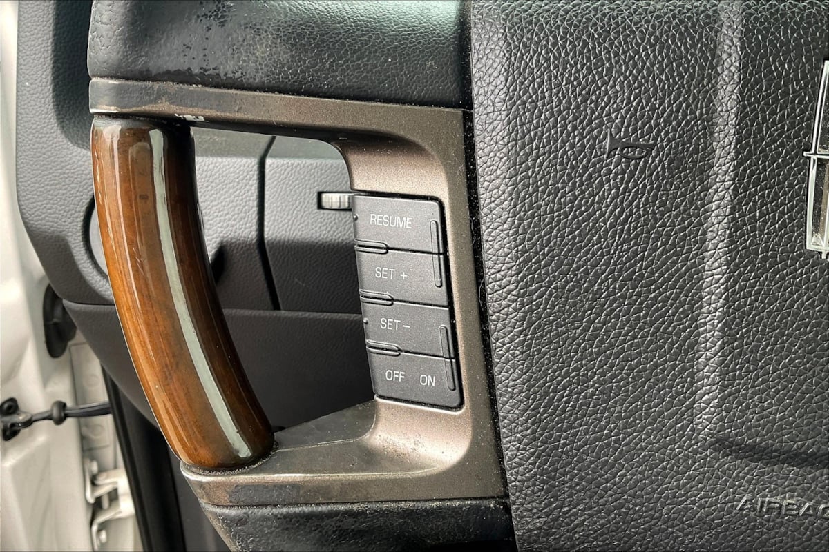 2014 Lincoln Navigator photo 17