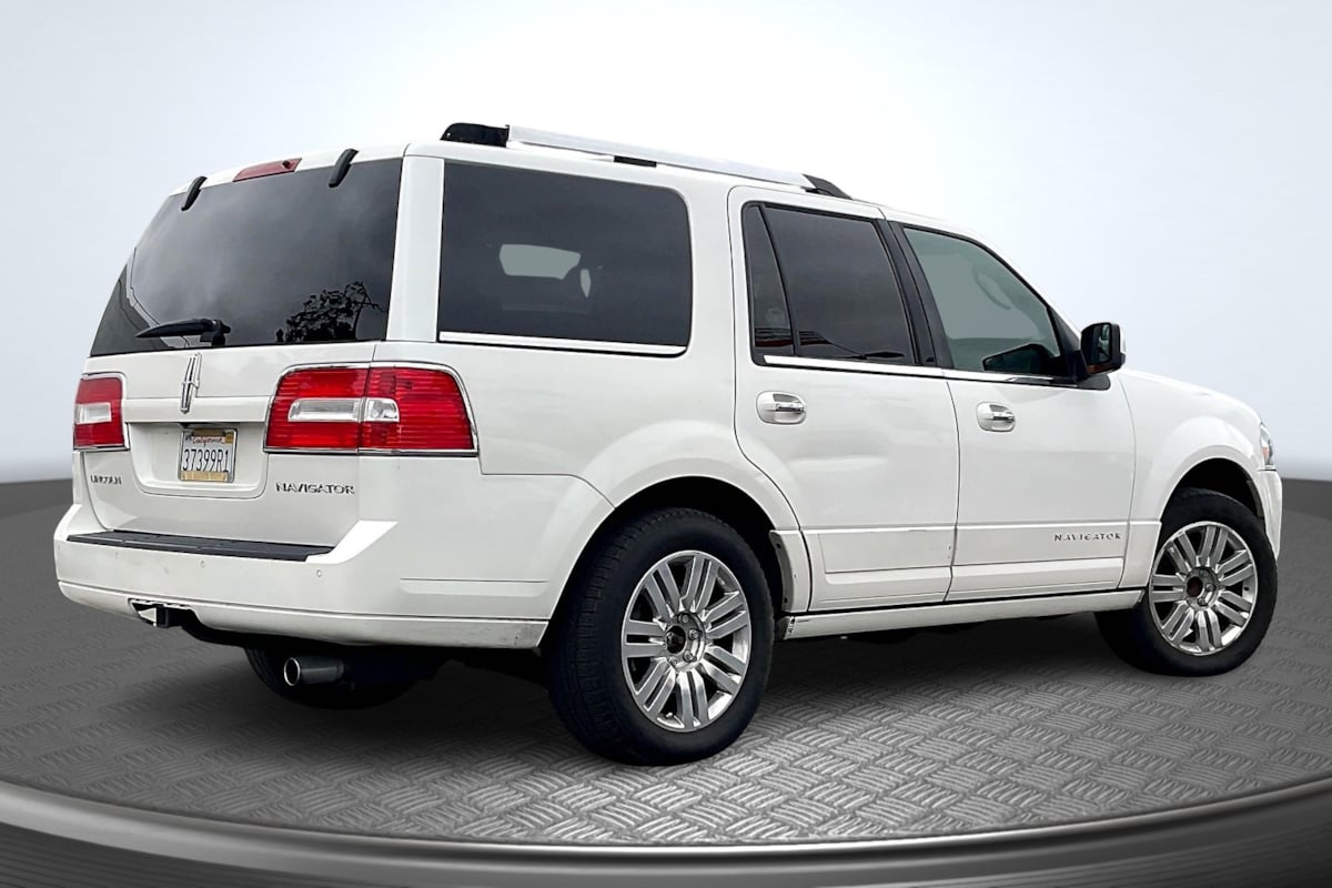 2014 Lincoln Navigator photo 12