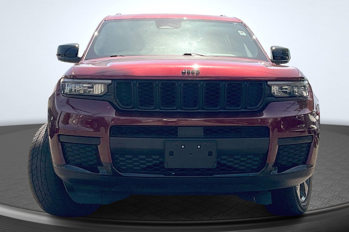 2021 Jeep Grand Cherokee Altitude photo 3