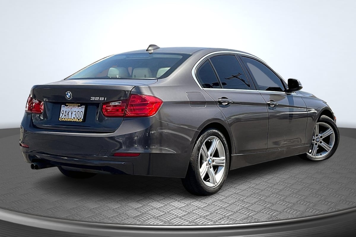 2015 BMW 3 Series 328i - Photo 13