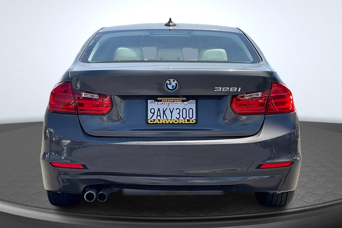 2015 BMW 3 Series 328i - Photo 4