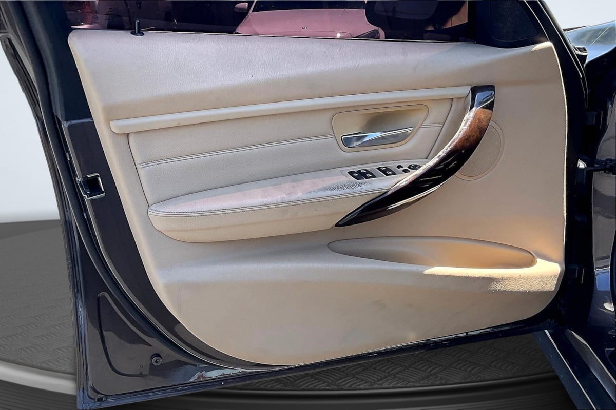 2015 BMW 3 Series 328i - Photo 21