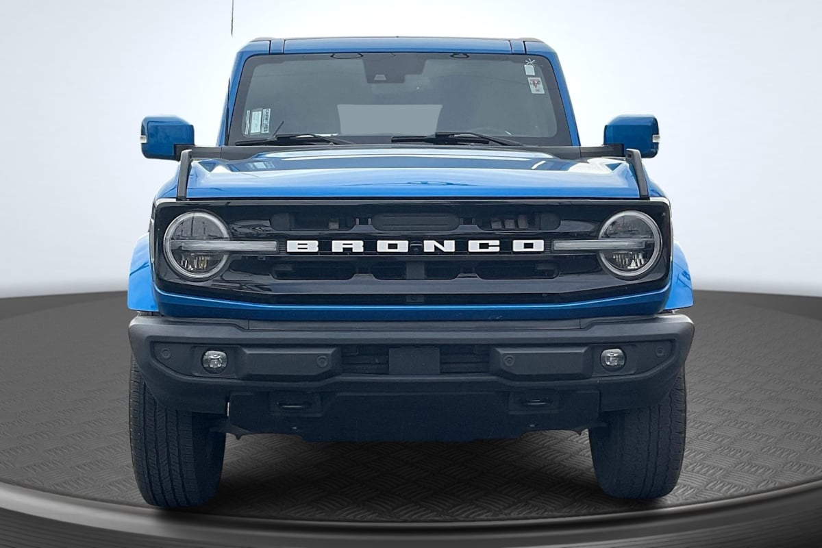 2021 Ford Bronco Outer Banks photo 3