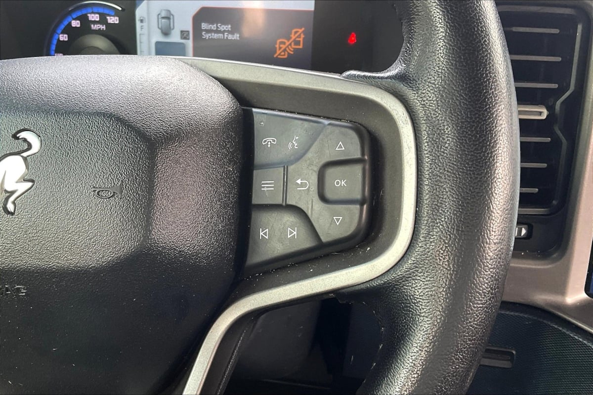 2021 Ford Bronco Outer Banks photo 18
