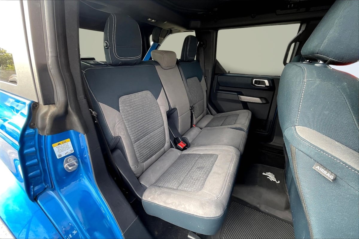 2021 Ford Bronco Outer Banks photo 26