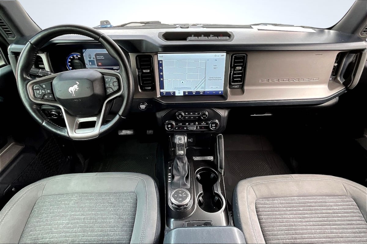 2021 Ford Bronco Outer Banks photo 15