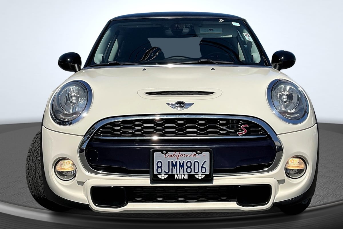 2015 Mini Cooper Hardtop S photo 2