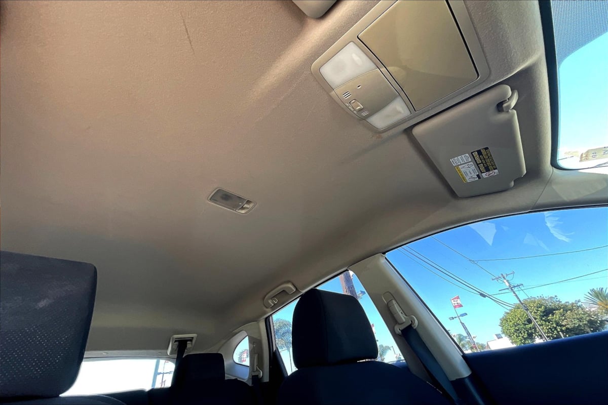2009 Nissan Rogue S photo 19