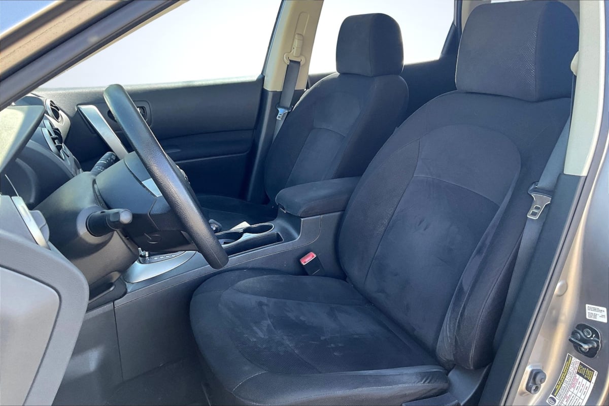 2009 Nissan Rogue S photo 22