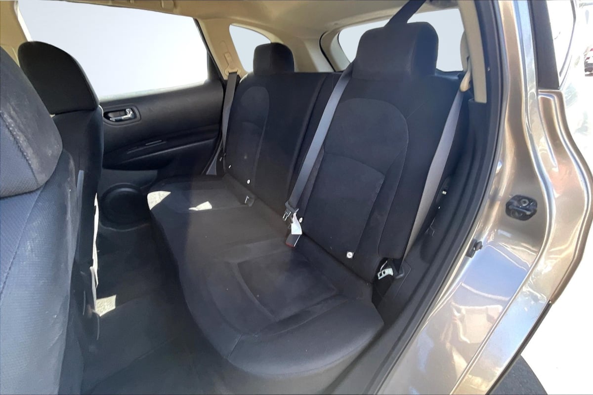 2009 Nissan Rogue S photo 23