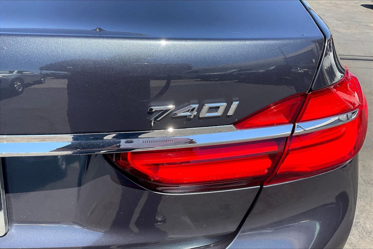 2016 Bmw 740i 7-series photo 8