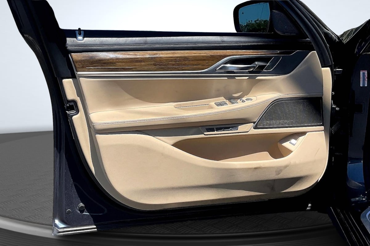 2016 Bmw 740i 7-series photo 23
