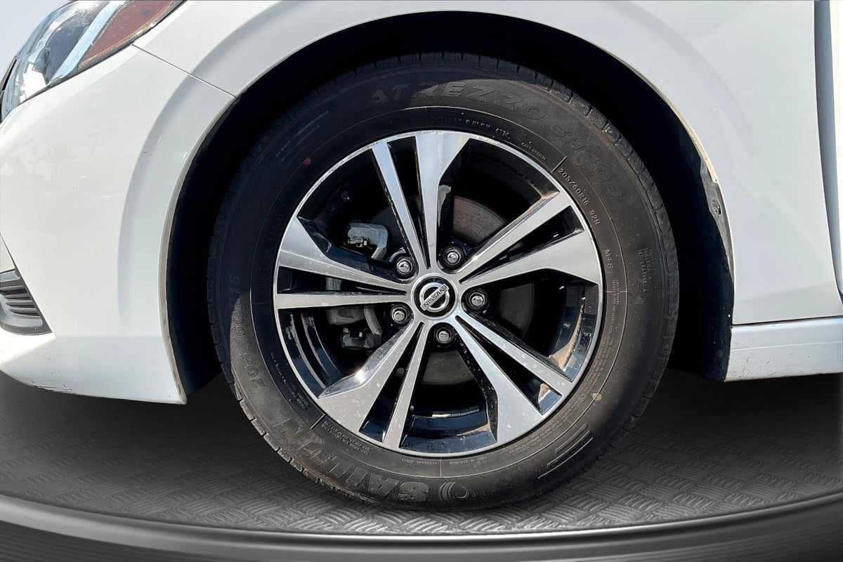2021 Nissan Sentra SV photo 9