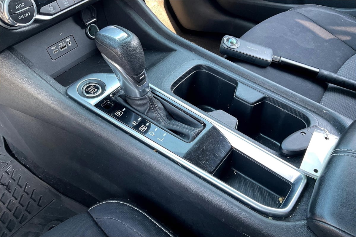 2021 Nissan Sentra SV photo 15