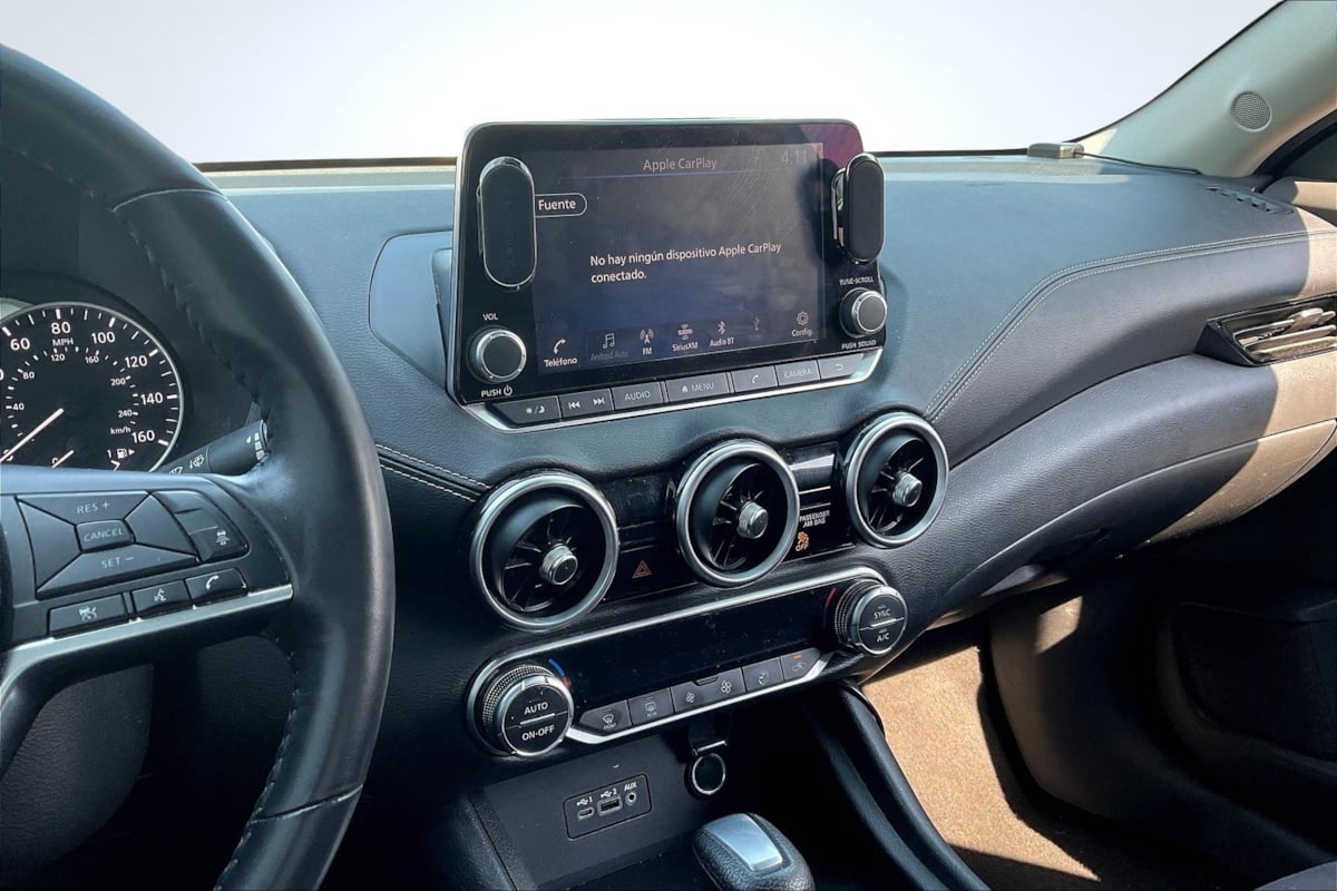 2021 Nissan Sentra SV photo 6