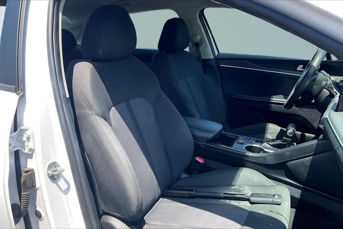 2022 Kia K5 LXS photo 7