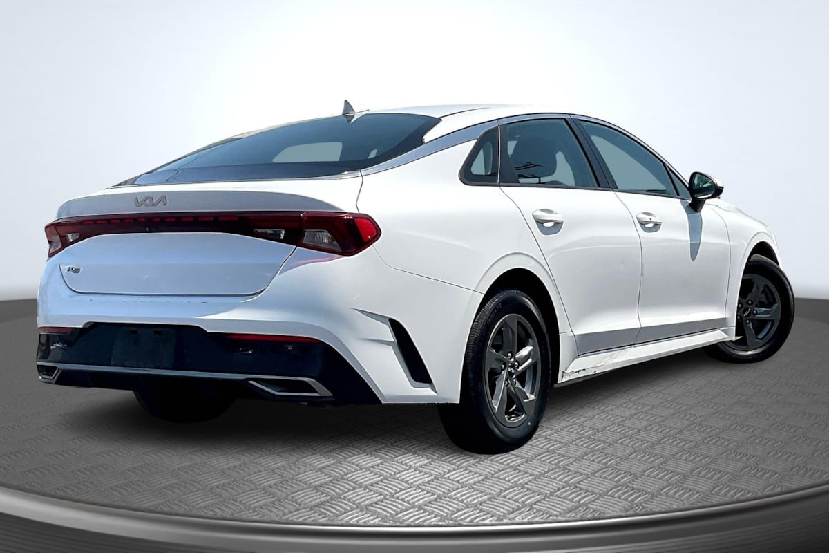 2022 Kia K5 LXS photo 12