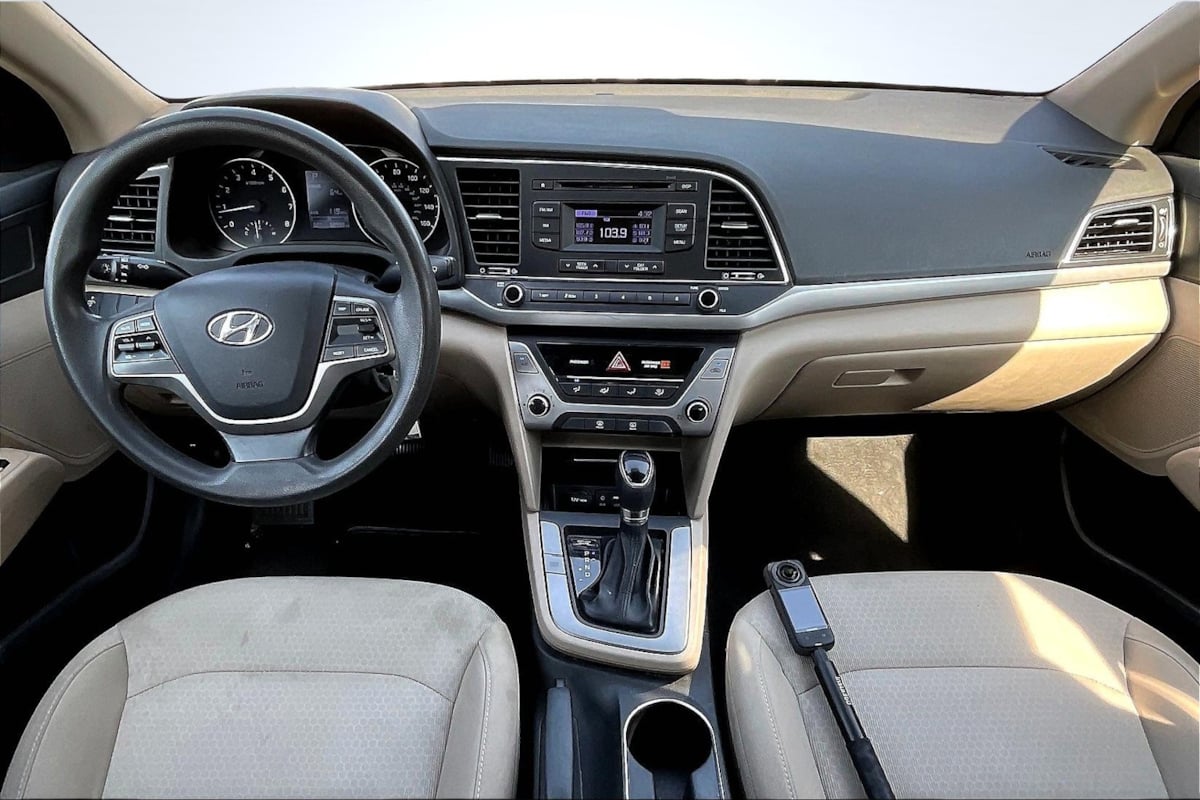 2017 Hyundai Elantra SE photo 14