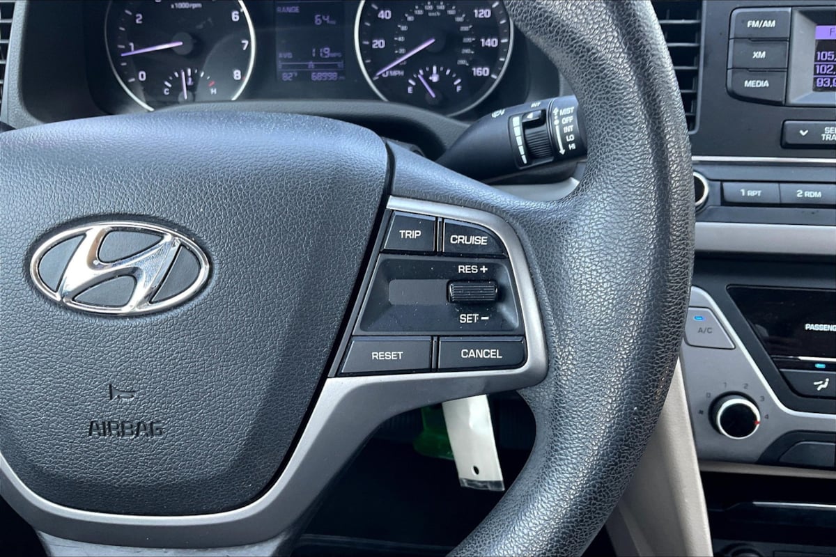 2017 Hyundai Elantra SE photo 17