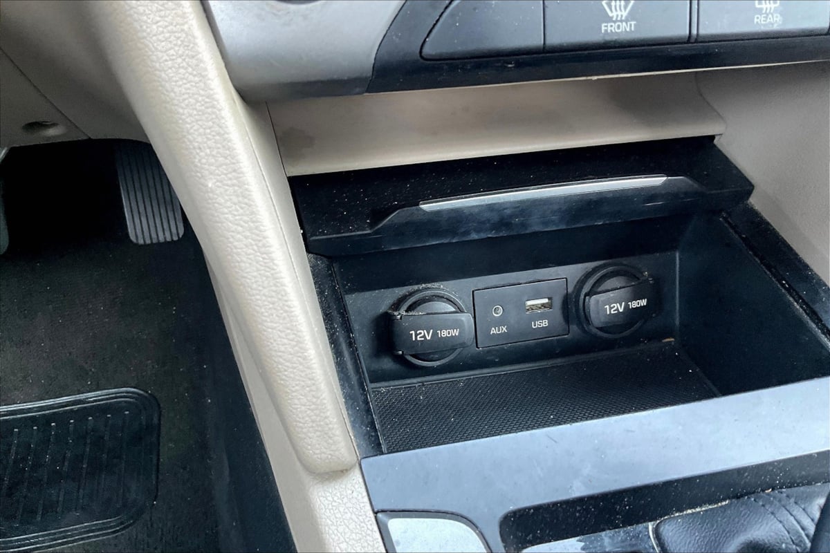 2017 Hyundai Elantra SE photo 27