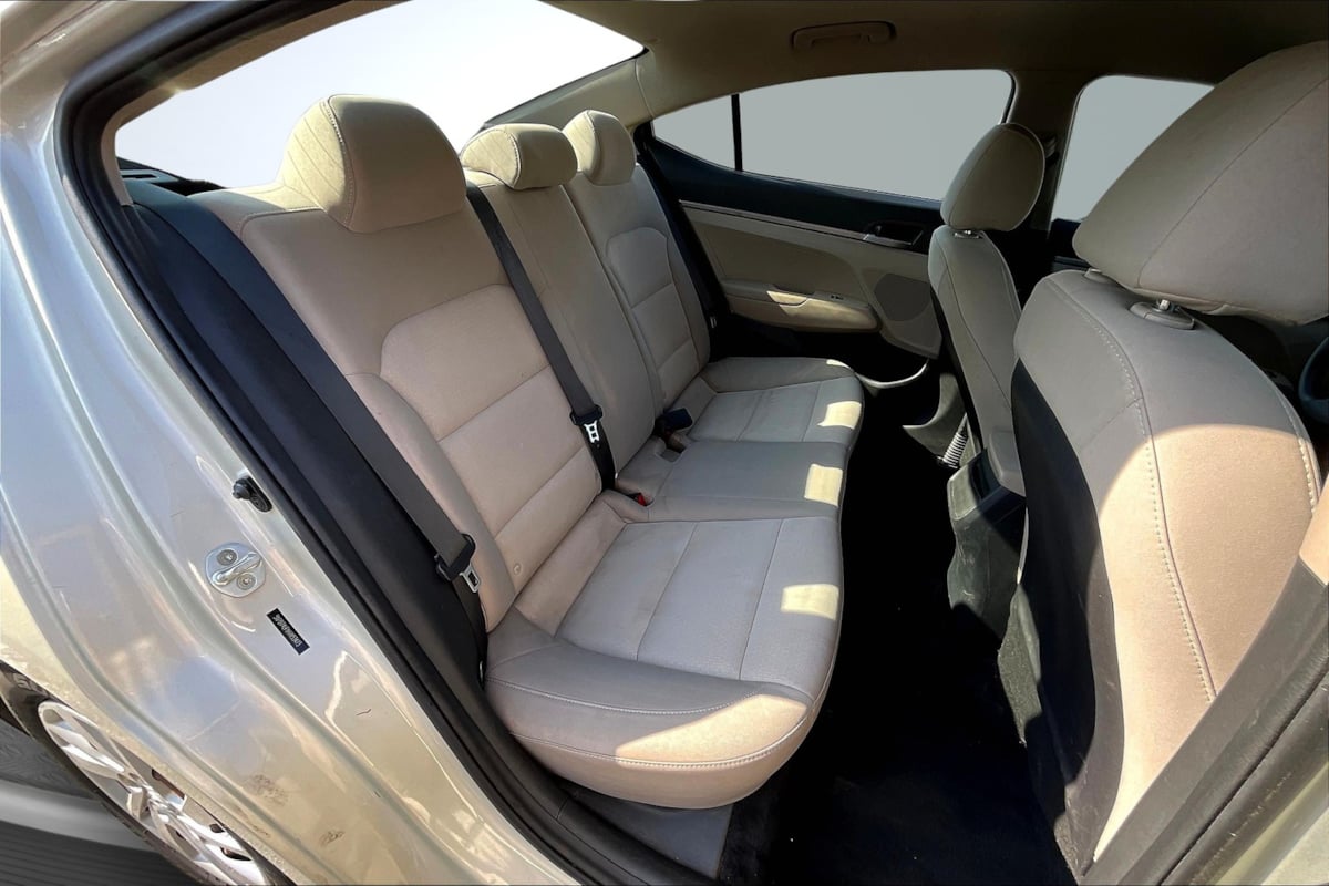 2017 Hyundai Elantra SE photo 24