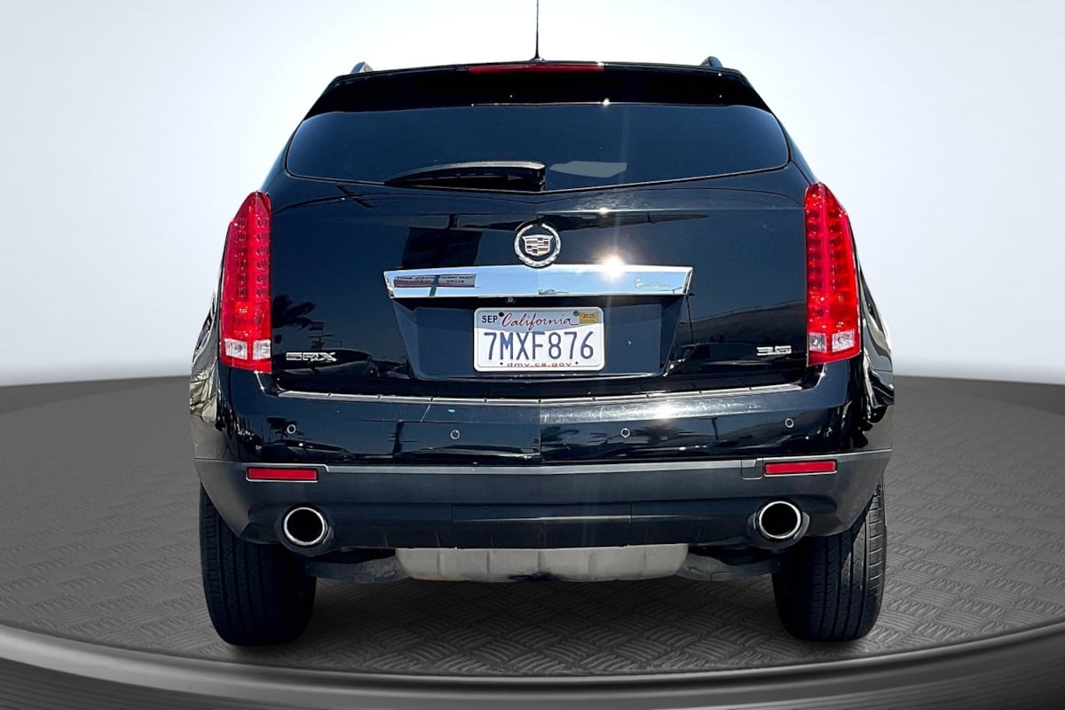 2016 Cadillac SRX Luxury photo 3