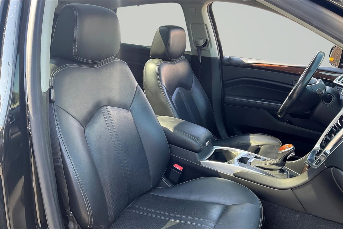 2016 Cadillac SRX Luxury photo 6