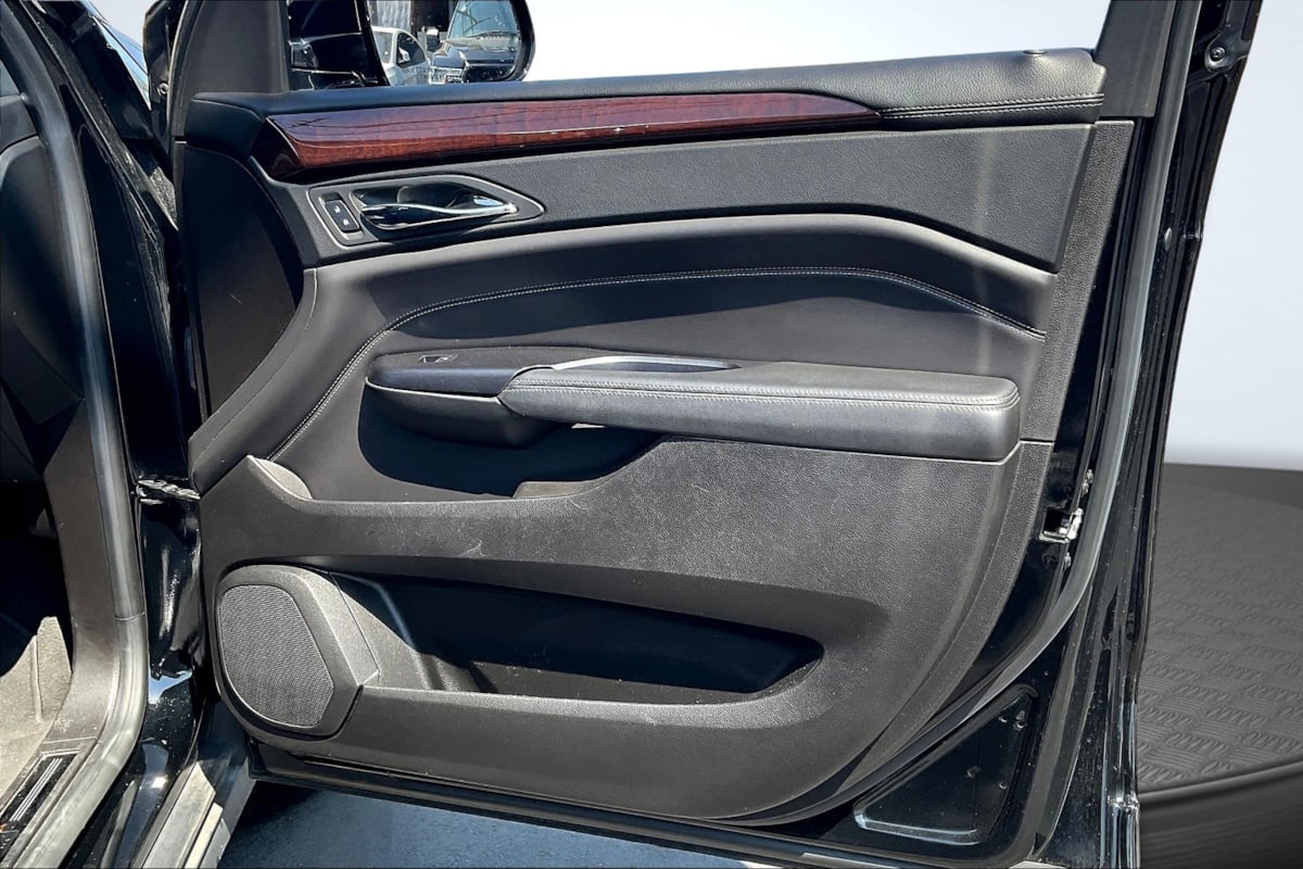 2016 Cadillac SRX Luxury photo 23