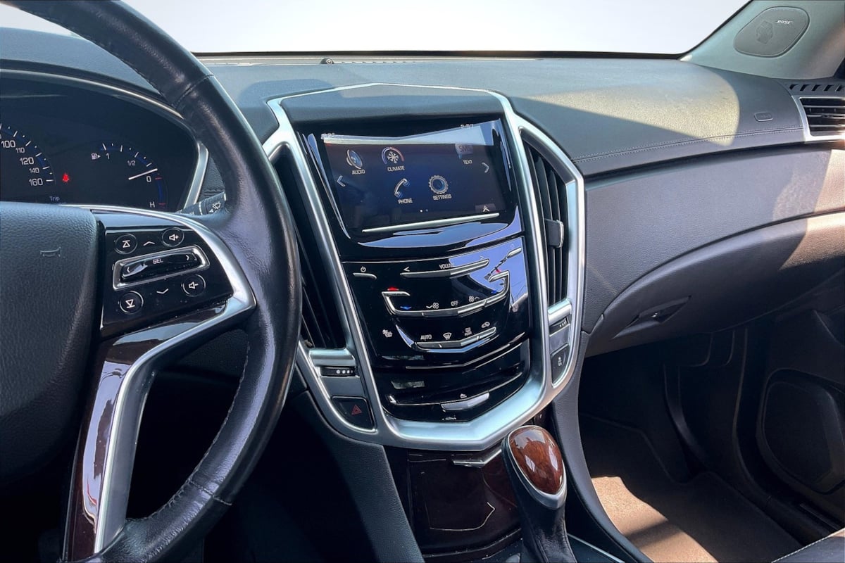 2016 Cadillac SRX Luxury photo 5
