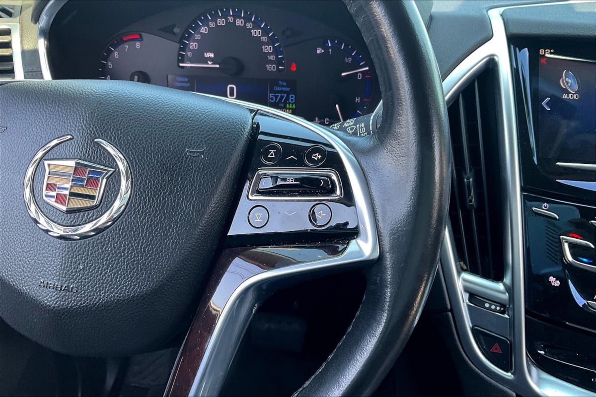 2016 Cadillac SRX Luxury photo 18