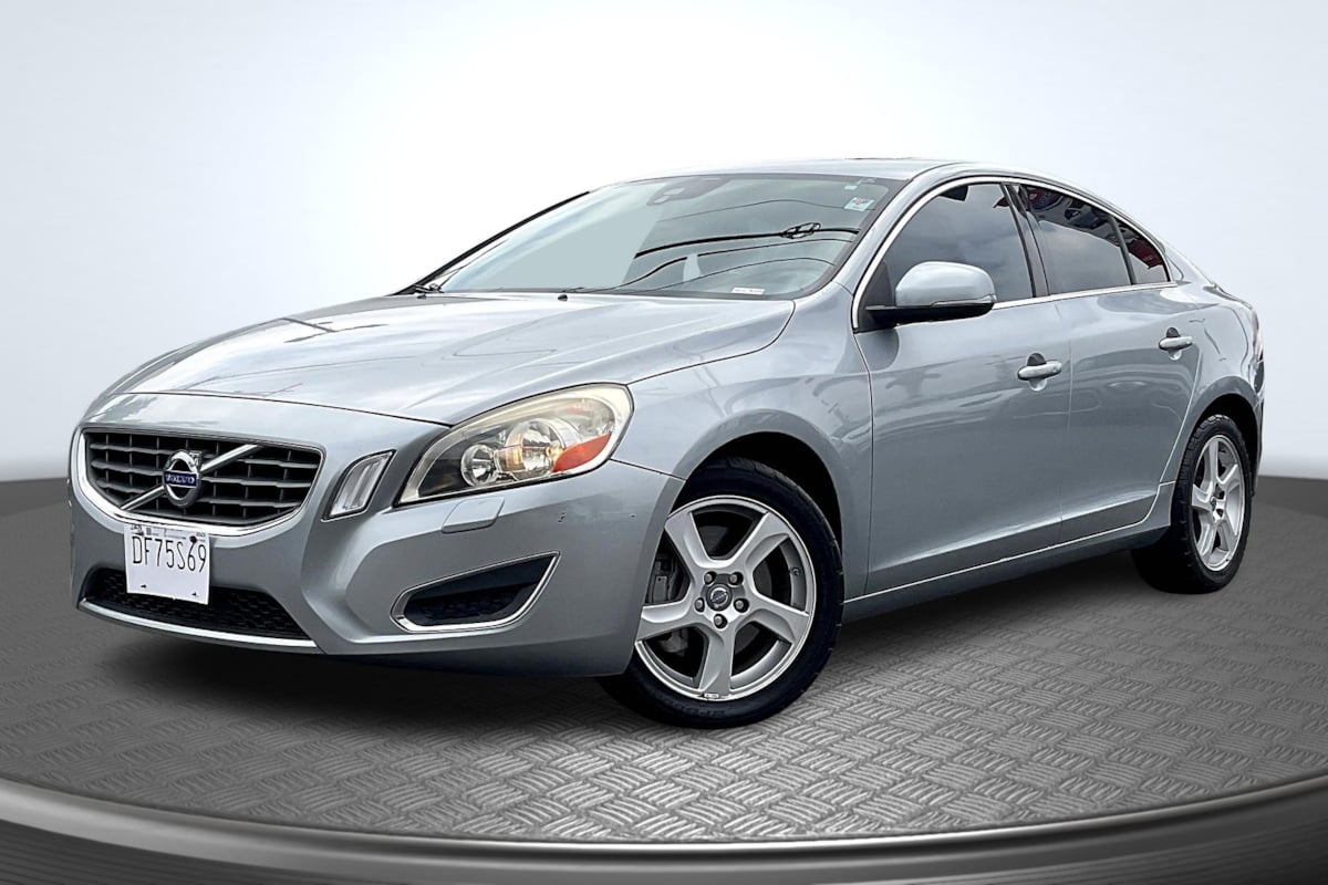 2013 Volvo S60 T5 photo 12