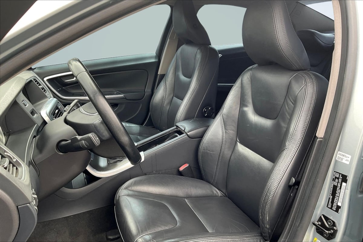 2013 Volvo S60 T5 photo 24