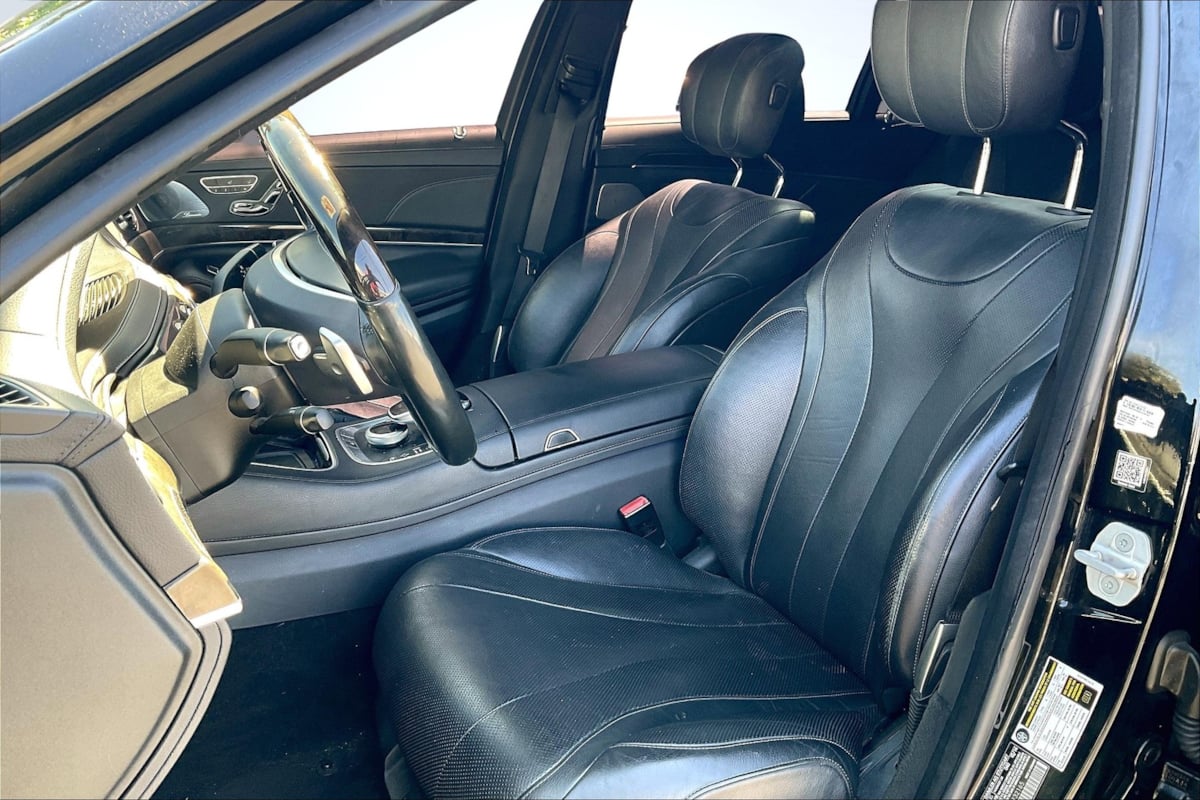 2015 Mercedes Benz S 550 photo 25