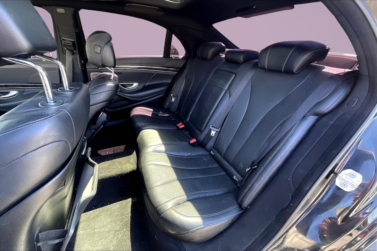 2015 Mercedes Benz S 550 photo 26
