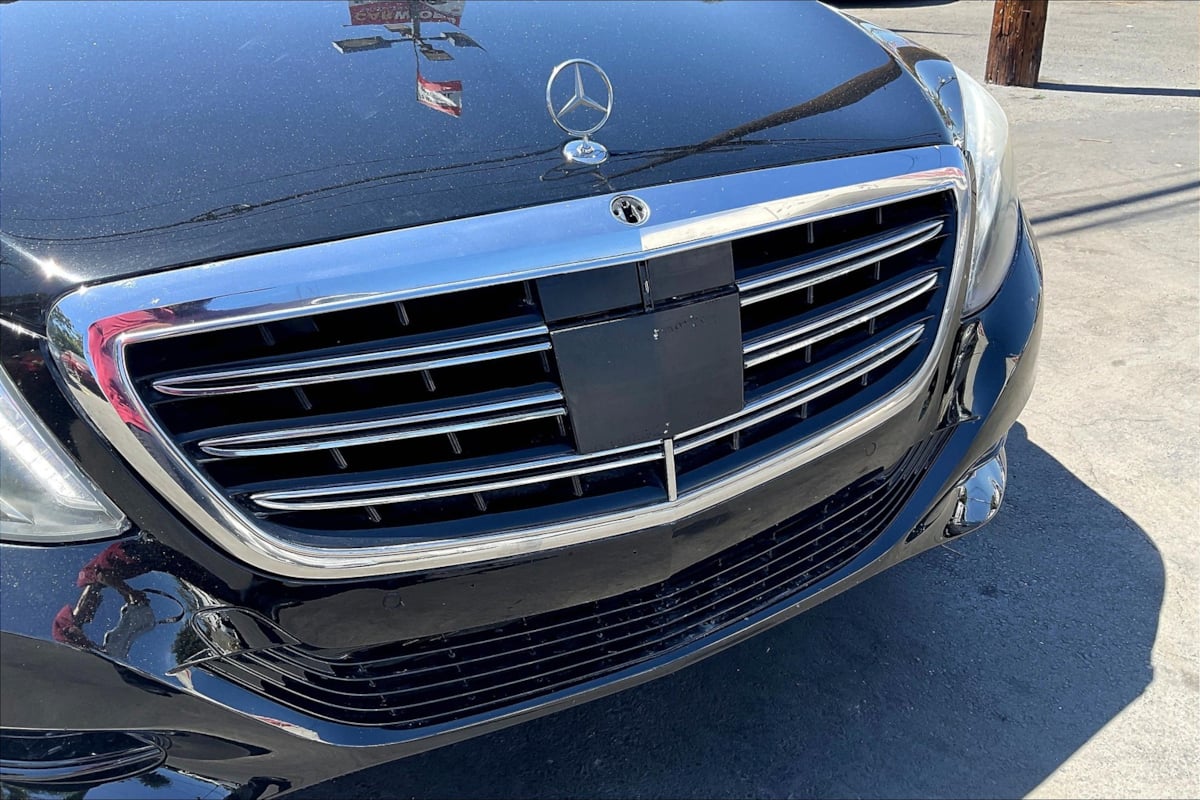 2015 Mercedes Benz S 550 photo 28