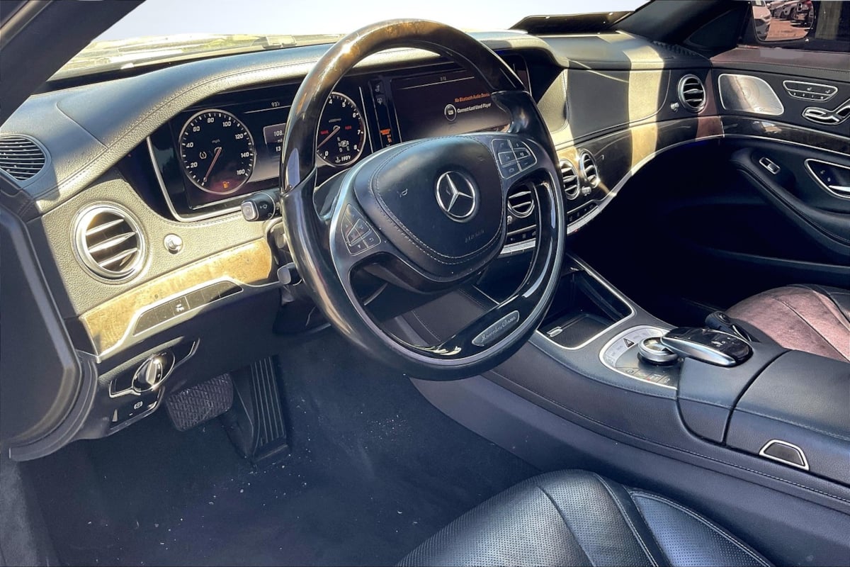 2015 Mercedes Benz S 550 photo 14