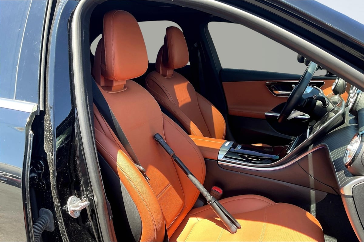 2022 Mercedes Benz C 300 Sedan photo 7