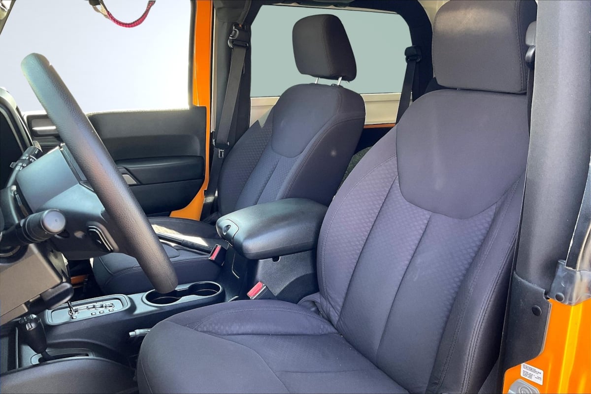 2013 Jeep Wrangler Sport photo 21