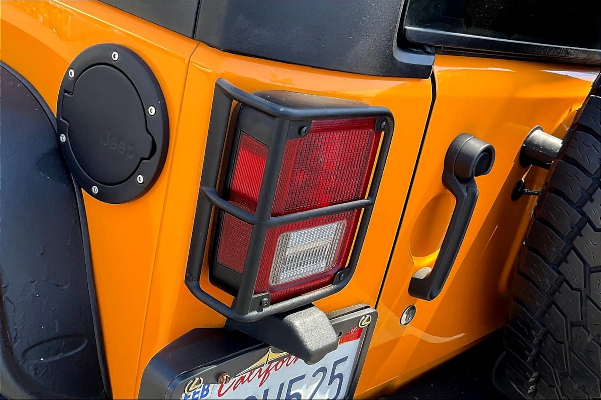 2013 Jeep Wrangler Sport photo 25