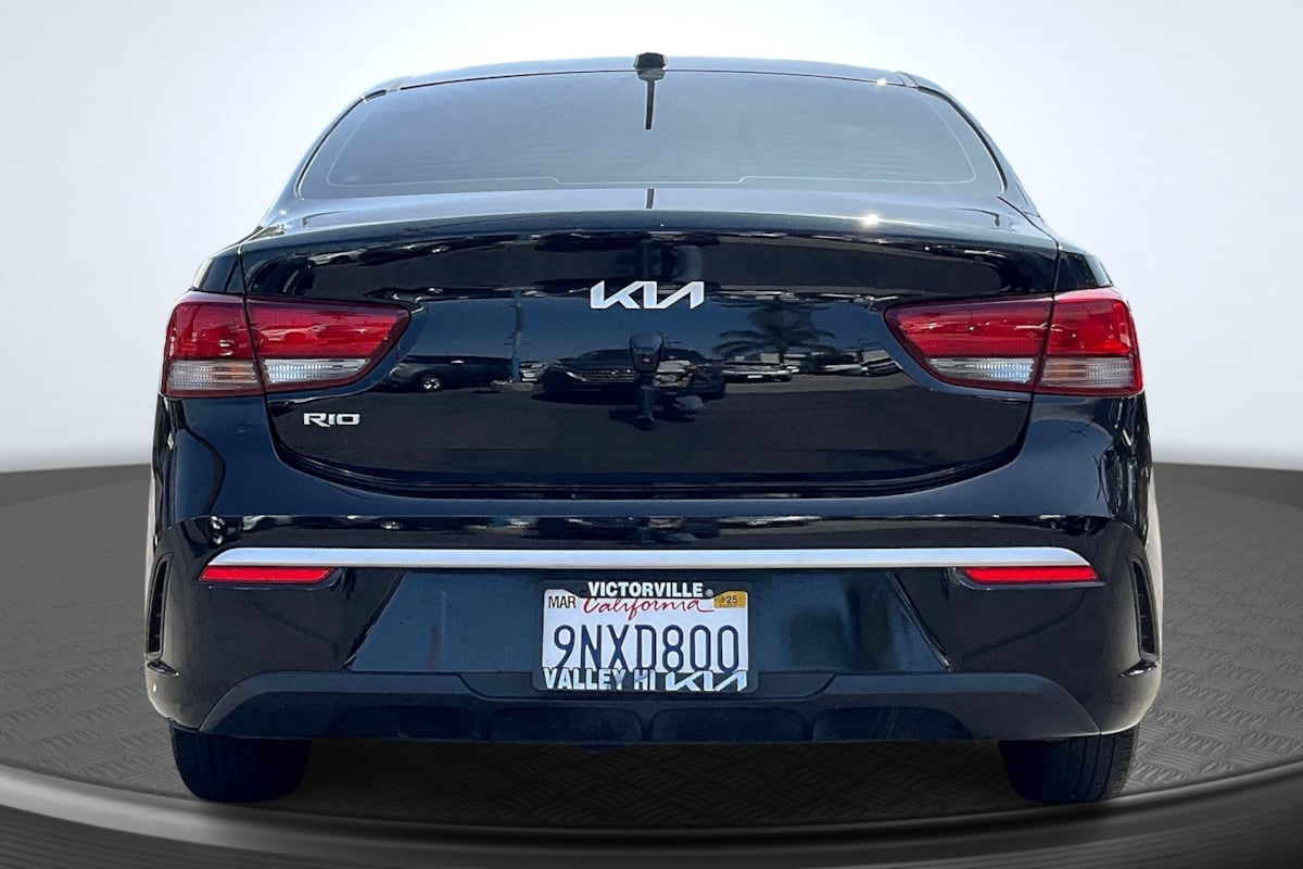 2022 Kia Rio LX photo 3