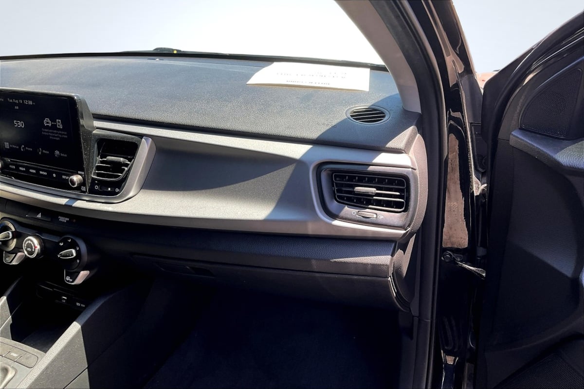 2022 Kia Rio LX photo 14