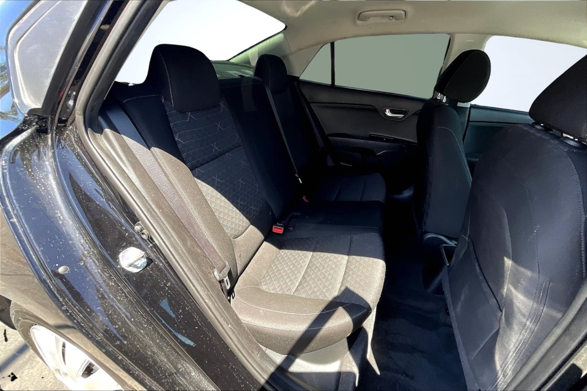 2022 Kia Rio LX photo 24