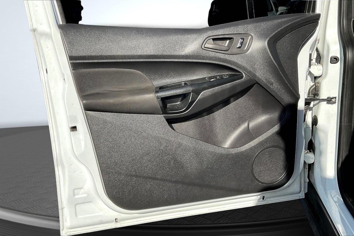 2017 Ford Transit Van XL photo 21