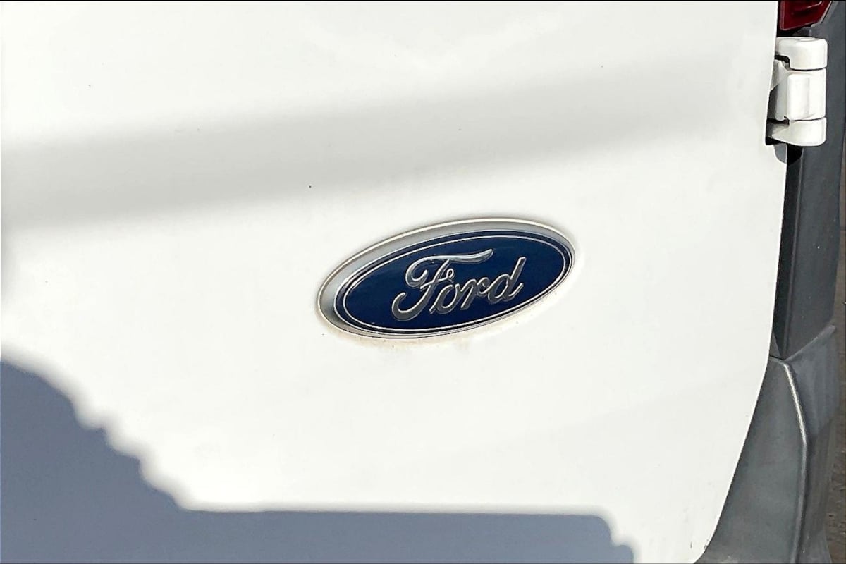 2017 Ford Transit Van XL photo 8