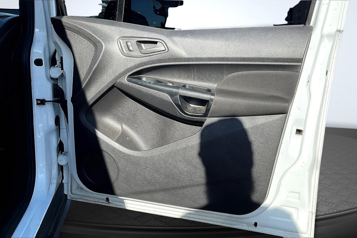 2017 Ford Transit Van XL photo 22